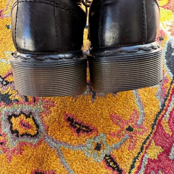 Dr. Martens air wair bouncing soles  Black Leather Boots.  Sz 4 - Picture 6 of 9